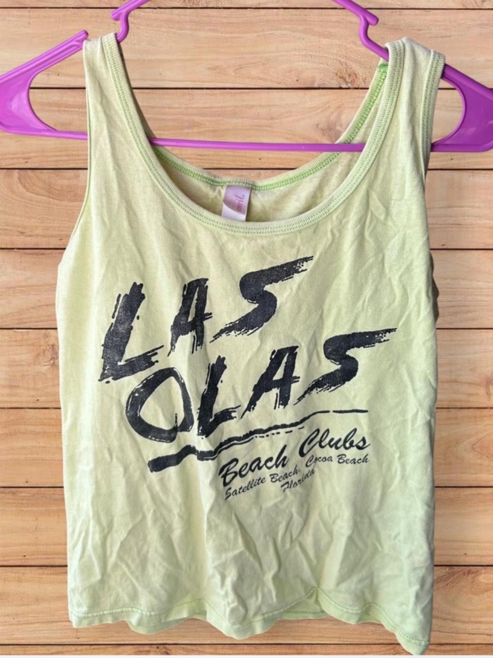 Anvil Light Lime Women’s Tank Top with Black Las Olas Graphic